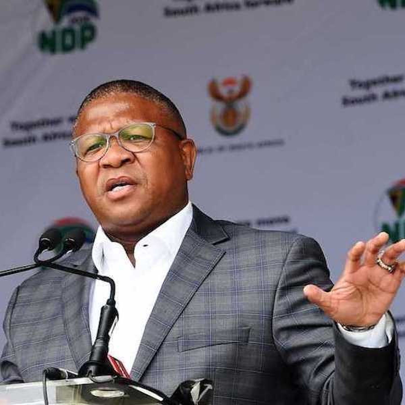 The Editor's Desk: Behind our apology to Minister Fikile Mbalula episode artwork