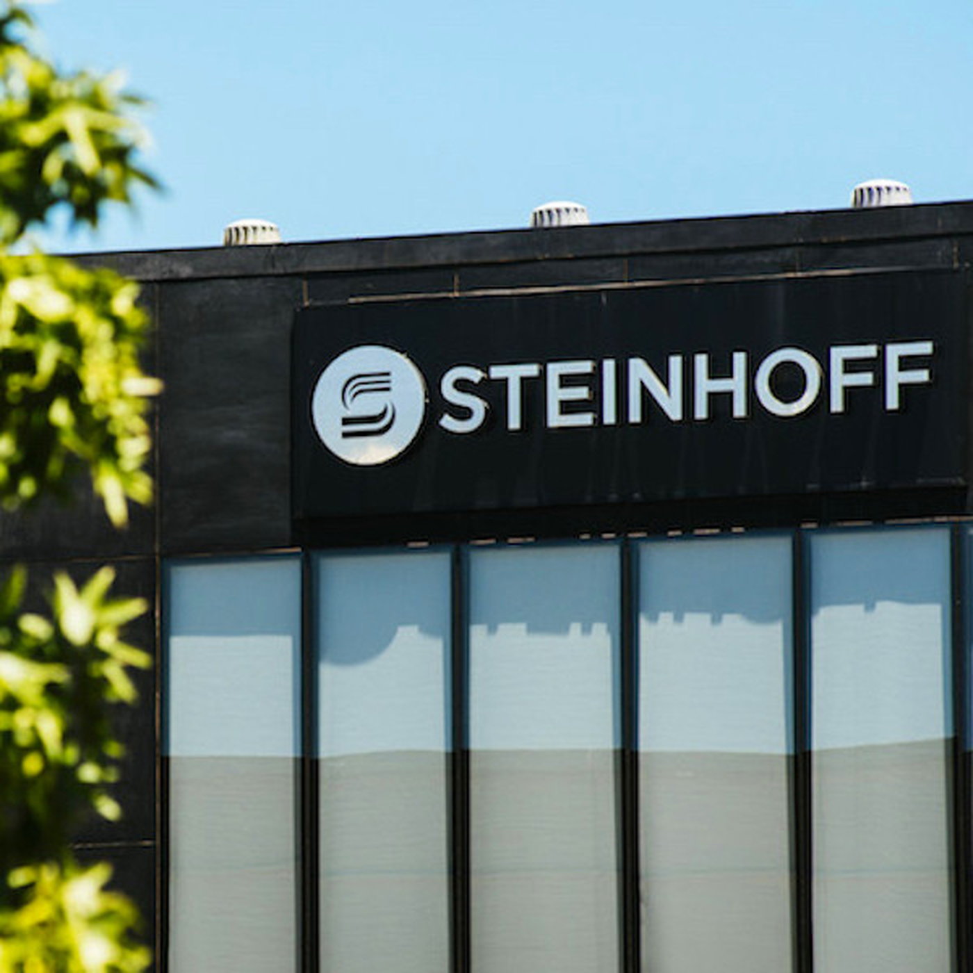 The Editor’s Desk: Steinhoff, the Watsons, & the need for balance episode artwork