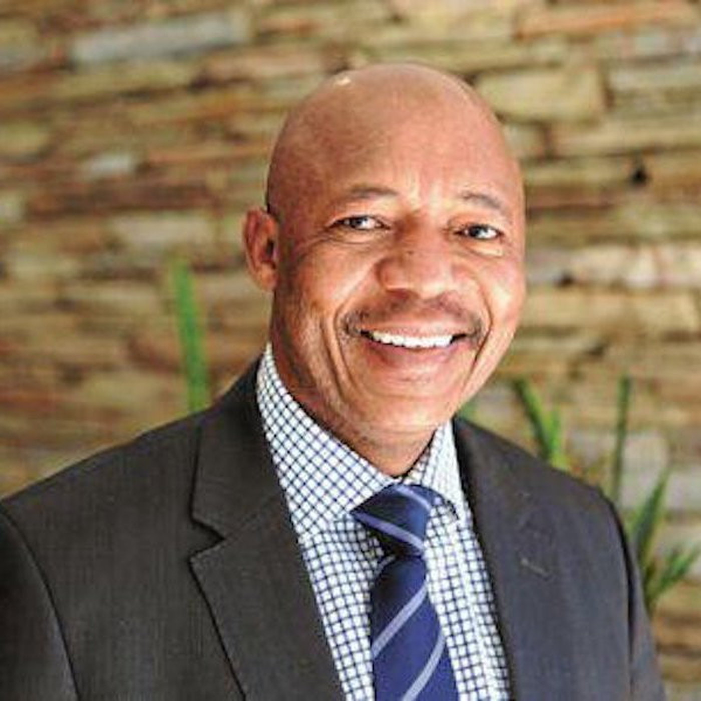 Matjila's dirty laundry; Deutsche closing trading division; Eskom CEO delay; Market movers TSX, ASP, KIO episode artwork