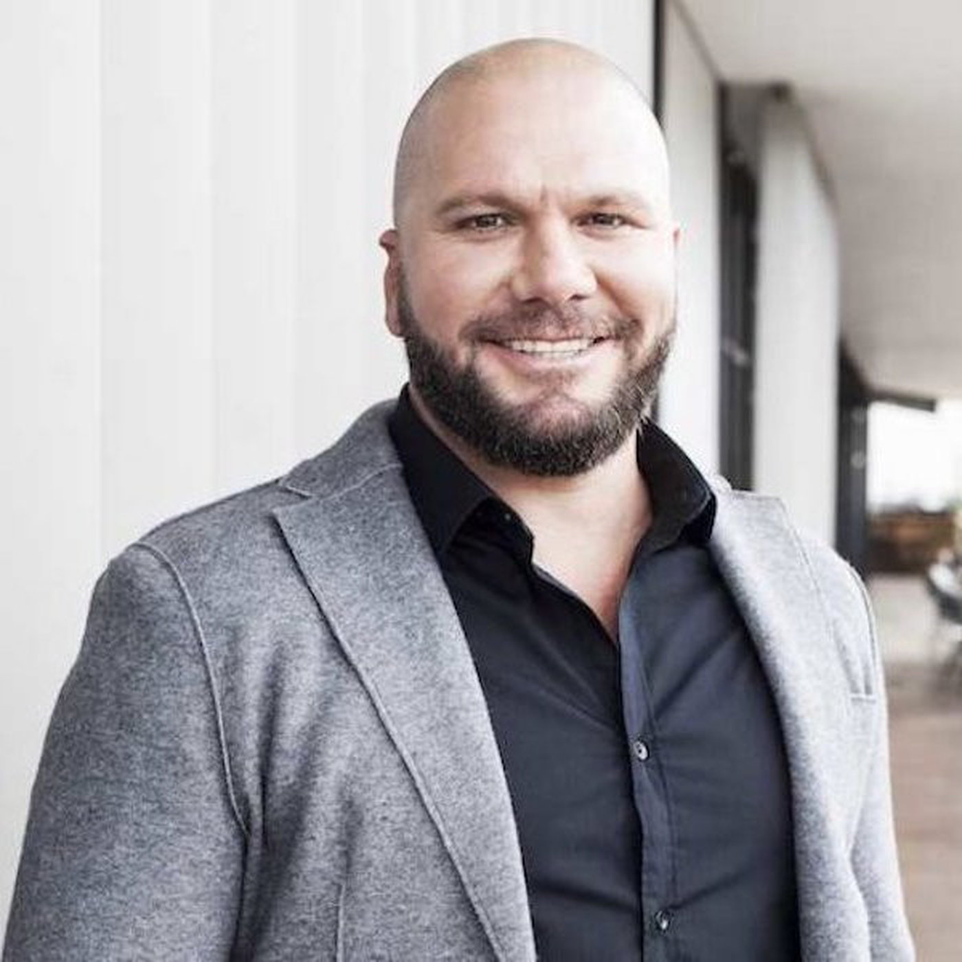 A chat with big spending King Price founder Gideon "42 pitches" Galloway episode artwork