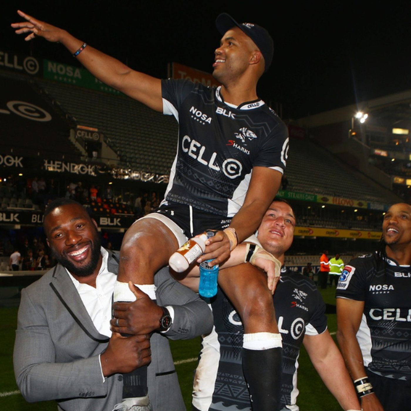 Sharks Head Coach JP Pietersen shares the reason behind the new GOLD Sharks jersey