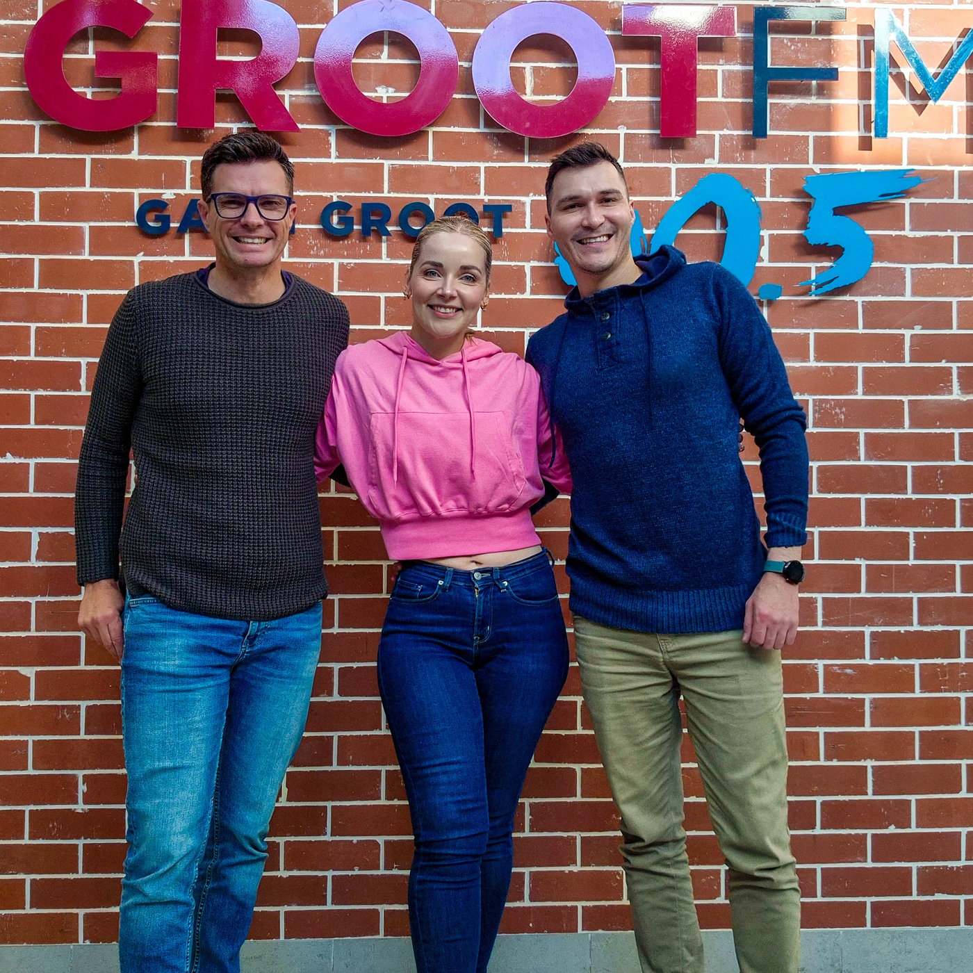 Route326: Elvis Blue oor Elvis Brew, die bus, Idols en Moedersdag episode artwork