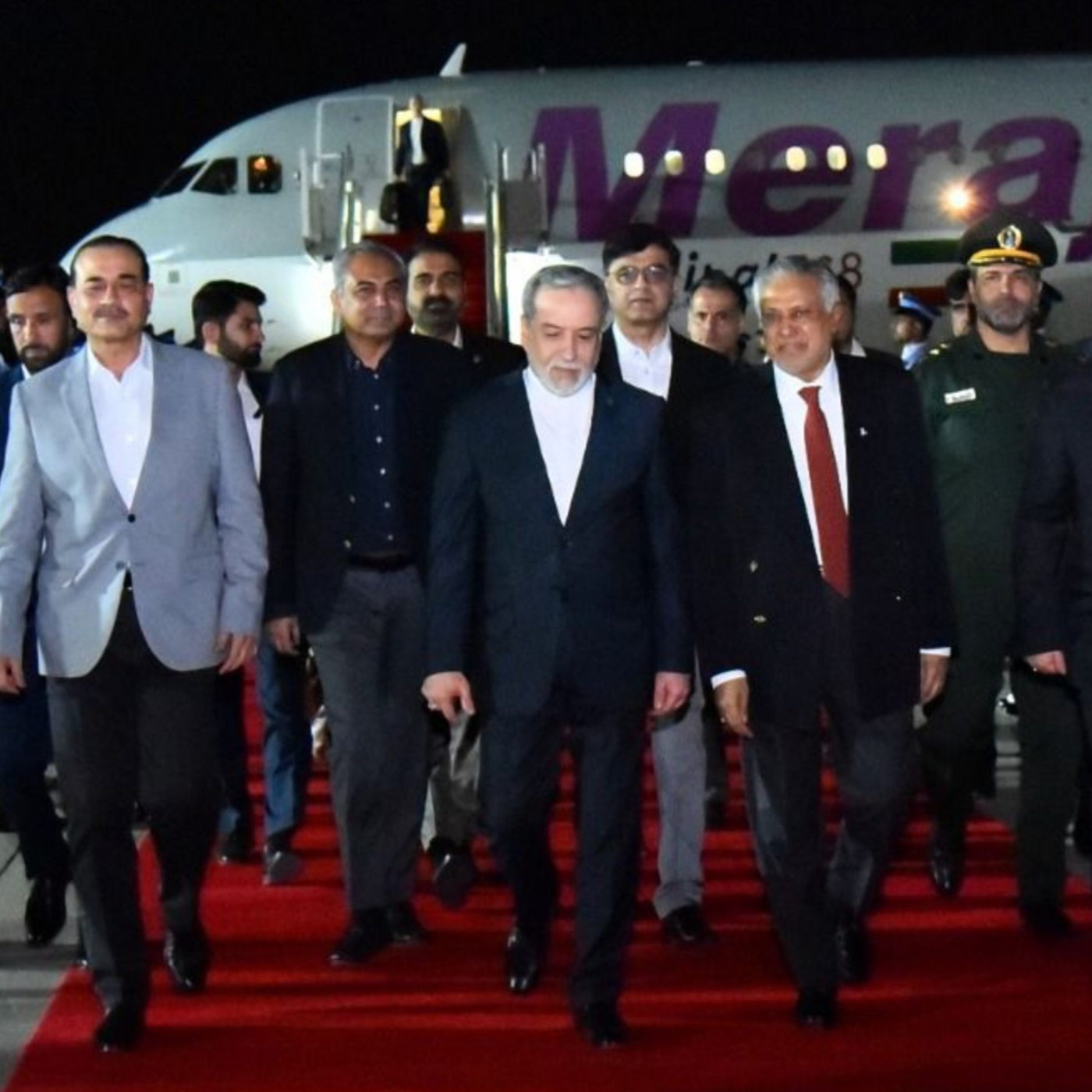 US and Iran travel to Pakistan for peace talks episode artwork