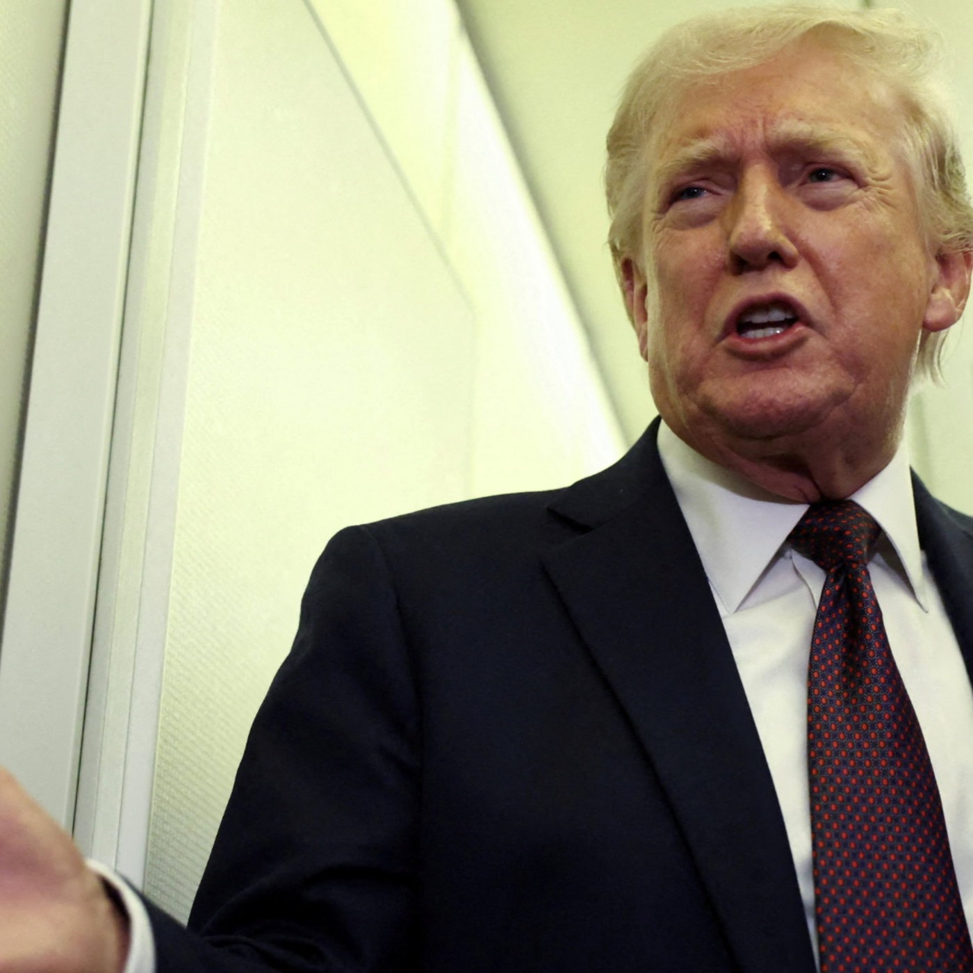 Trump says US-Iran deal to be signed on Sunday episode artwork