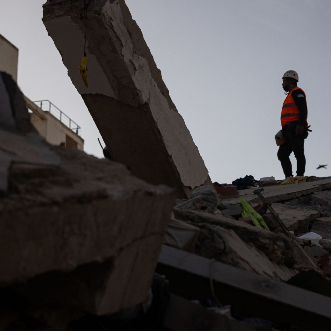 Venezuelans' anger over slow earthquake response episode artwork