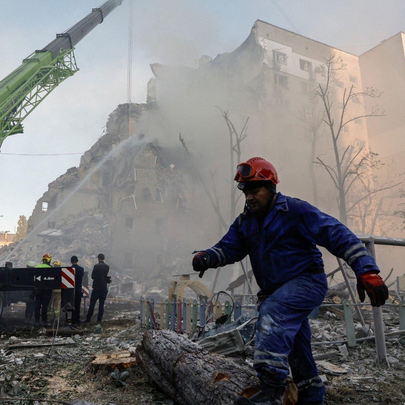 Russia launches massive attack on Kyiv episode artwork